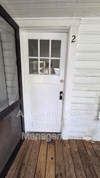 Building Photo - 918 E Lime St