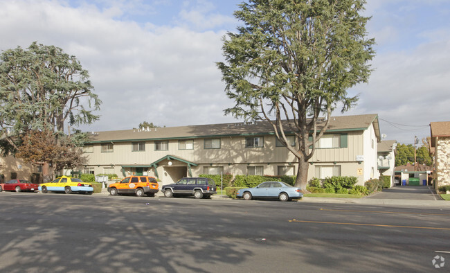 Primary Photo - One Hamilton West Apartments