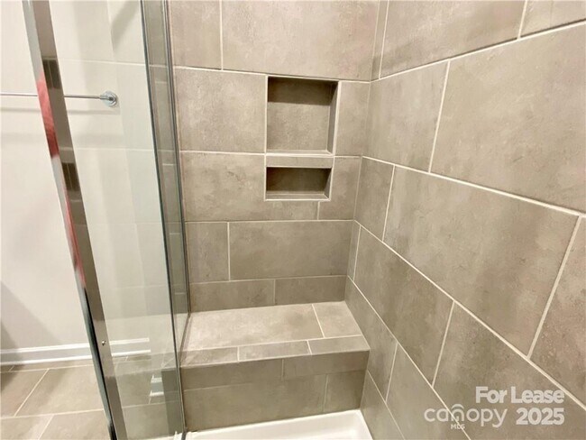 Building Photo - 2511 Arbor Loop Dr