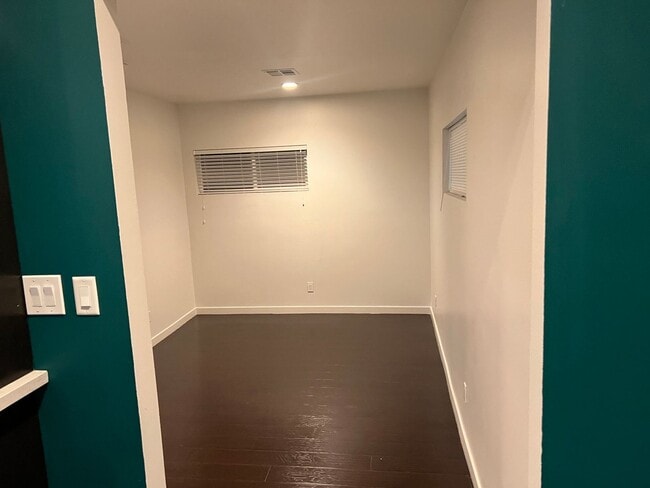 Building Photo - True Beauty! SOLAR