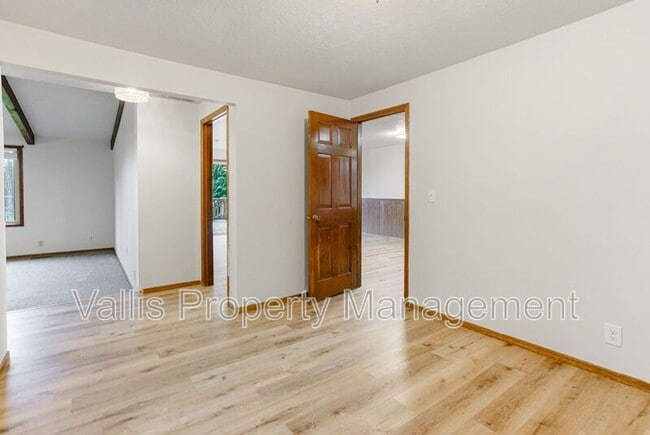 Building Photo - 2197 Doaks Ferry Rd NW