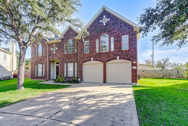 Building Photo - Discover the epitome of suburban living in...