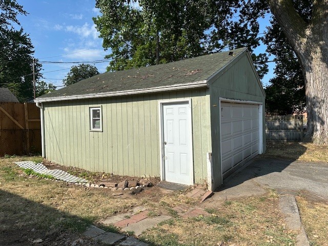 Building Photo - 139 Bonesteel St
