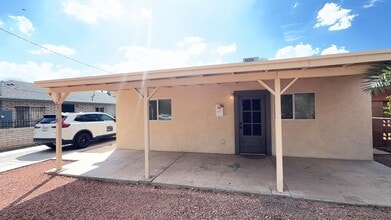 Building Photo - 6714 N 54th Ave
