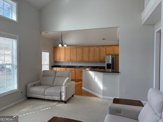 Building Photo - 380 Vine Mountain Way