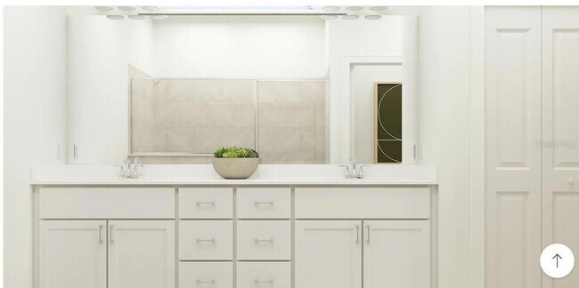 Building Photo - 7779 Lakes Edge Ln