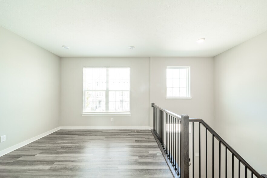 Building Photo - 3539 Brampton Ln