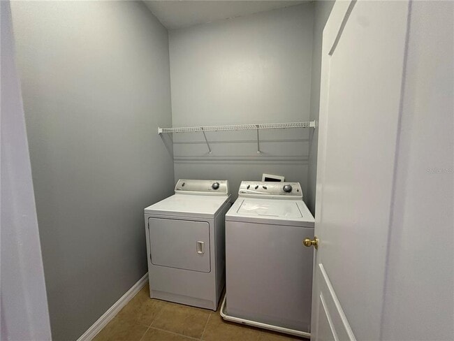 Building Photo - 7107 Harmony Square Dr S