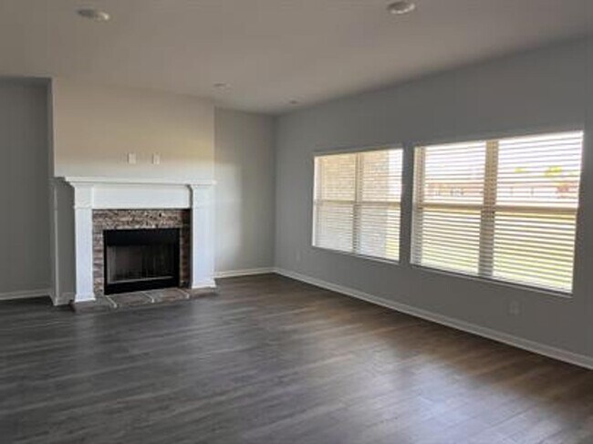 Building Photo - 119 Arctic Fox Trl