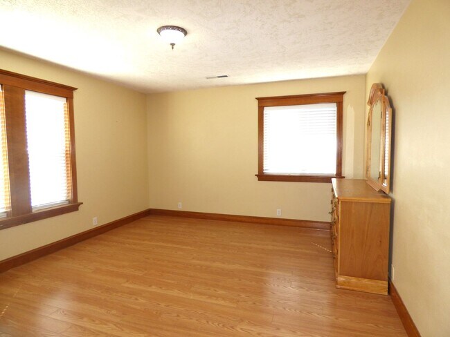 Building Photo - 4465 Countryside Ct NE