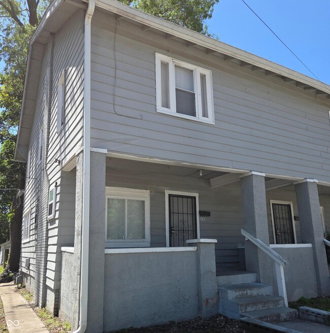 Building Photo - 143 W 35th St