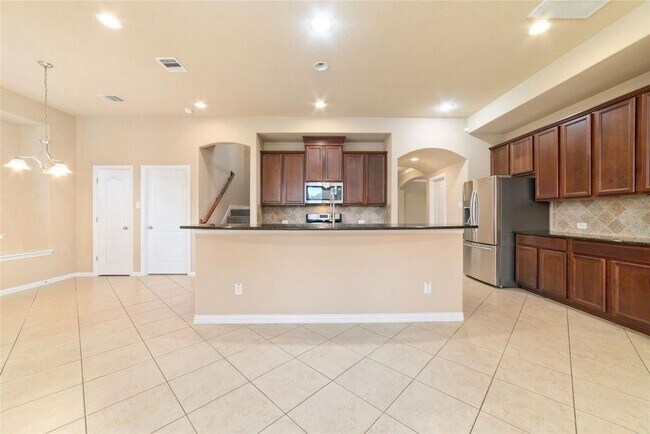 Building Photo - 2051 Brodie Ln