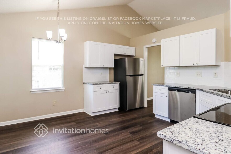 Building Photo - 3924 Chatterleigh Dr