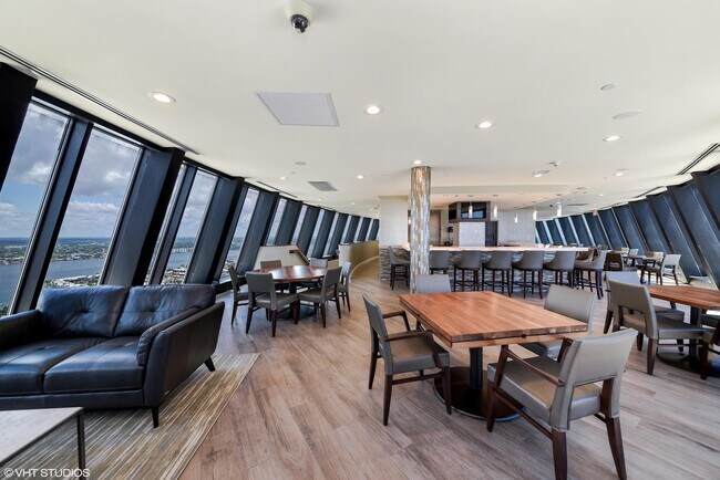 Building Photo - 3000 N Ocean Dr