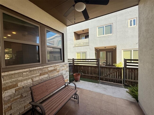 Building Photo - 2021 Simond Ave