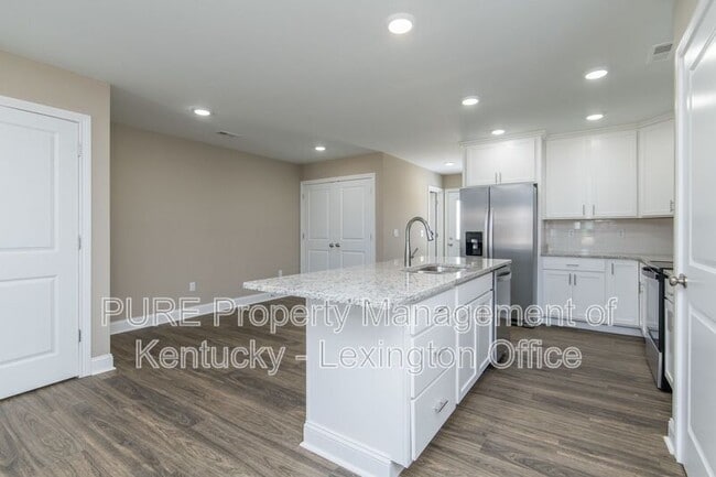 Building Photo - 1058 Judah Bear Blvd