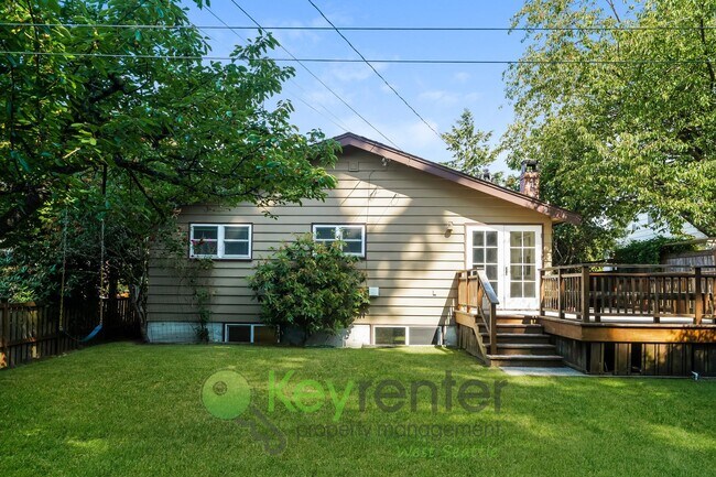 Building Photo - Your West Seattle Retreat – Hot Tub, Firep...