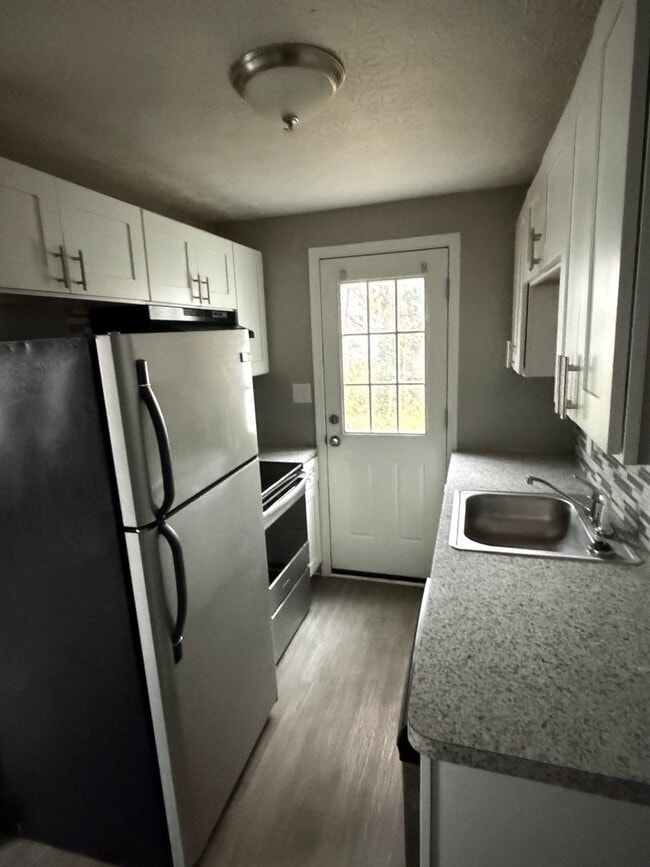 Building Photo - 1539-1543 Babbitt Rd