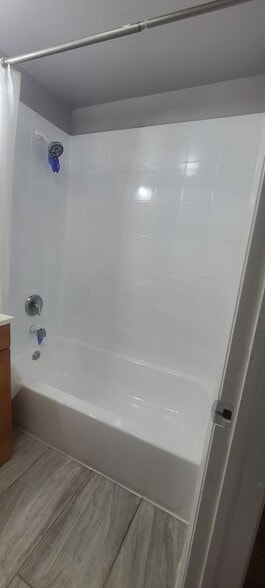 Building Photo - 6205 S Michigan Ave