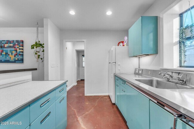 Building Photo - 2209 N 23rd St