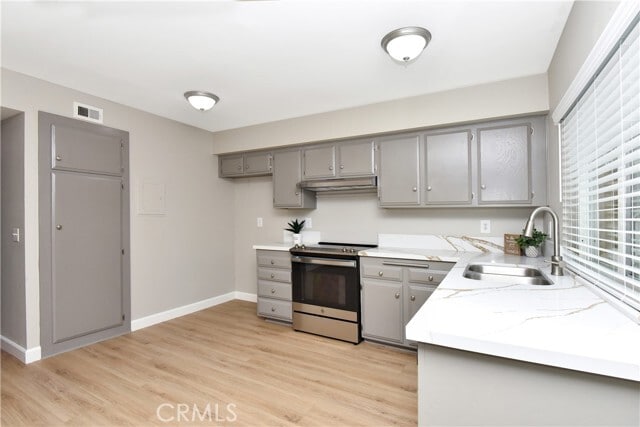 Building Photo - 4247 Larwin Ave