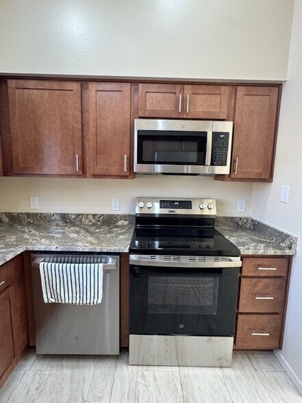 Kitchen - 709 Pampas Pl