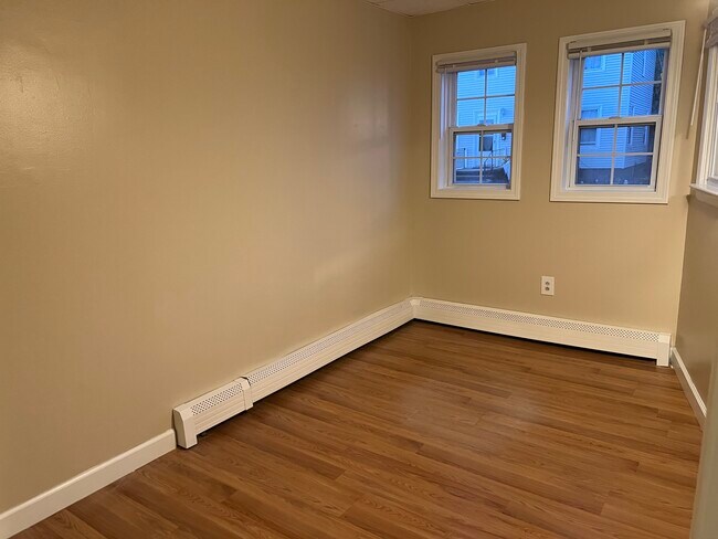 Building Photo - 37 South St