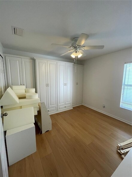 Building Photo - 5033 Prairie View Way