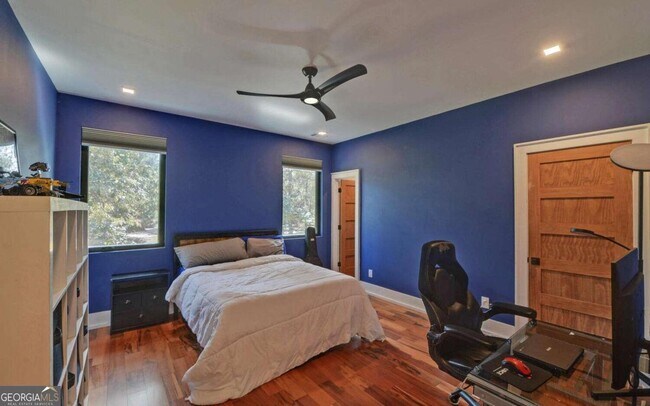 Building Photo - 675 Freedom Heights Dr