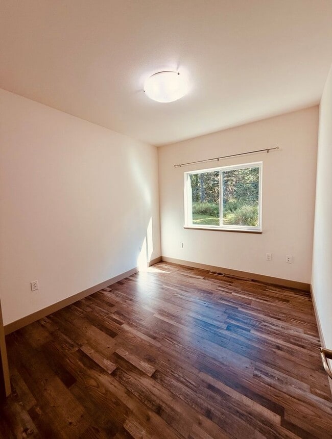 Building Photo - 17049 E Lori Ann Cir
