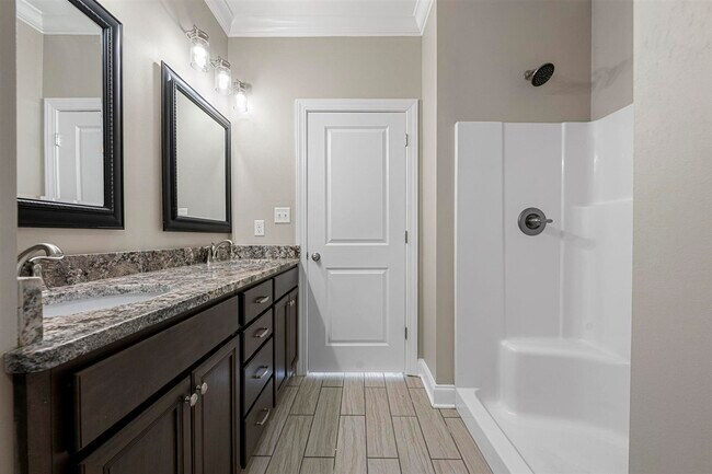 Building Photo - 457 Adalynn Cir