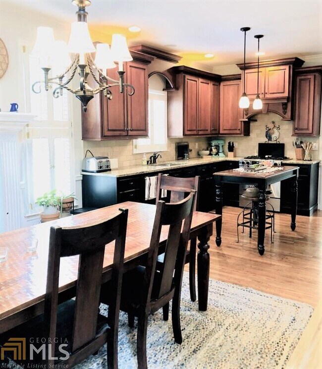 Building Photo - 3245 Cobbs Farm Trail