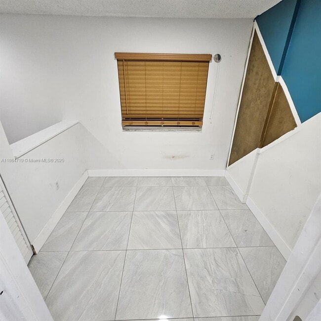 Building Photo - 4651 NW 97th Ct