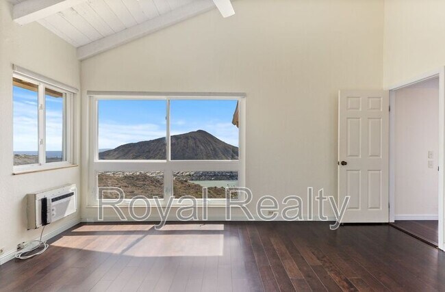 Building Photo - 1005 Kalahu Pl