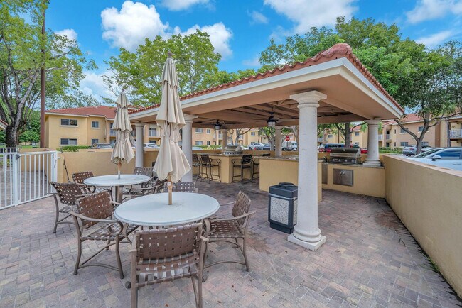 Building Photo - 6889 NW 173rd Dr