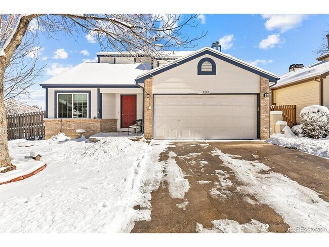 Building Photo - 5504 S Zang St