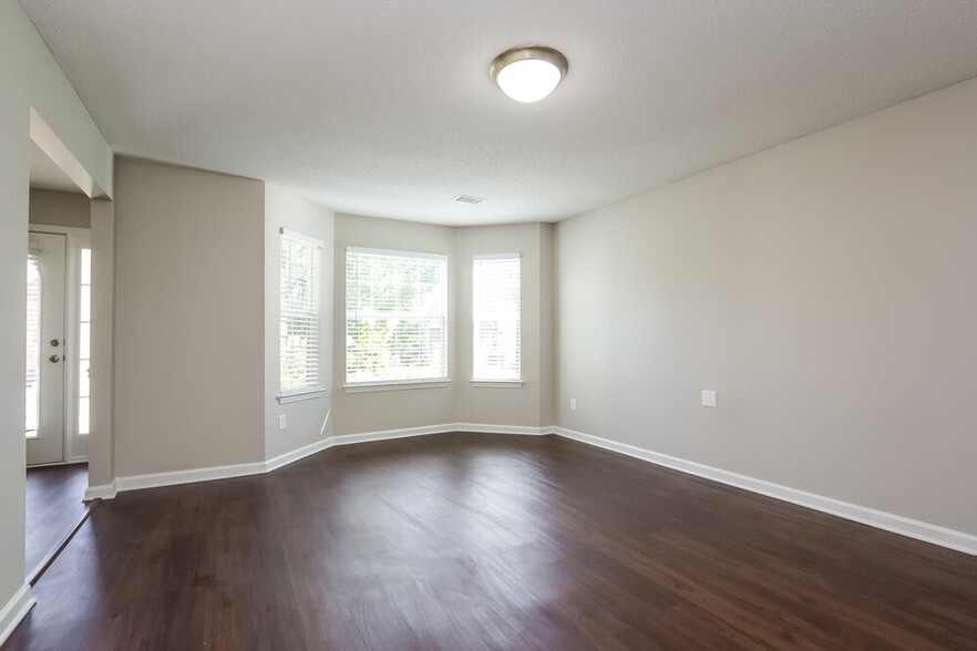 Building Photo - 53 Birchfield Ct