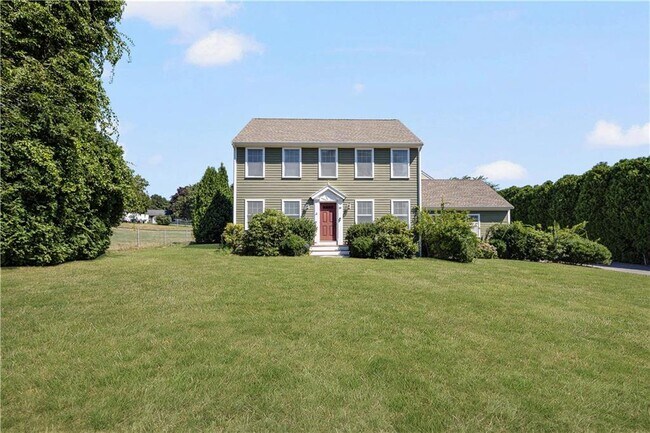 Building Photo - 18 Vanderbilt Ln