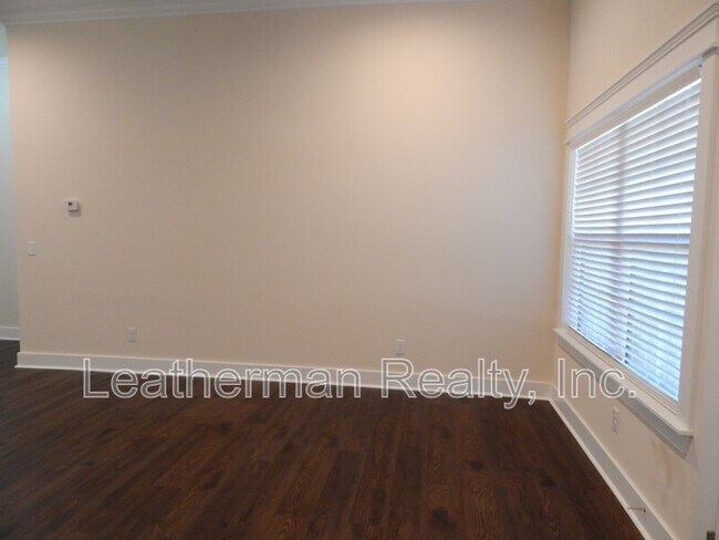 Building Photo - 3750 Tetbury St