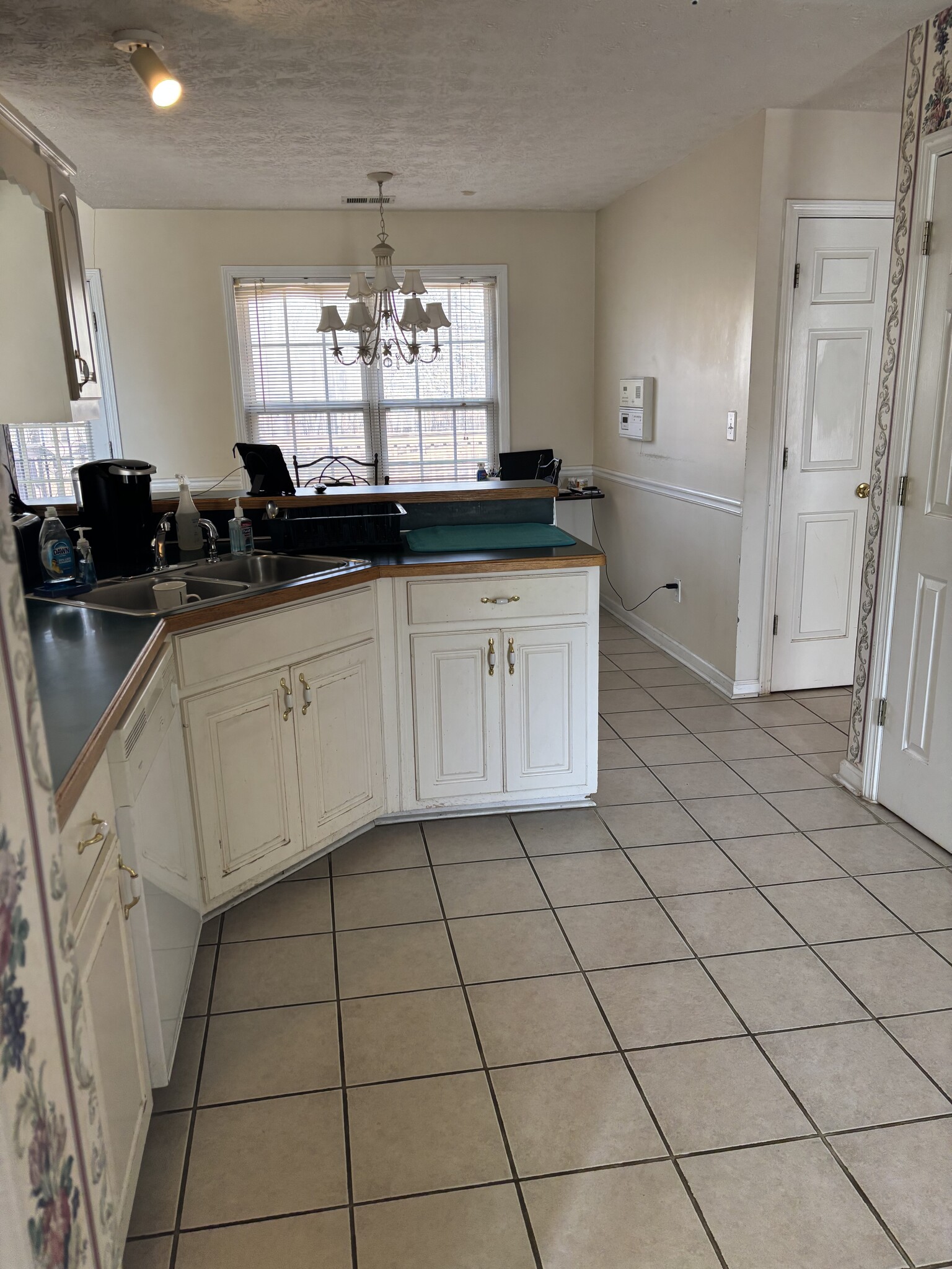 Building Photo - 1460 Scenic Brook Trl SW