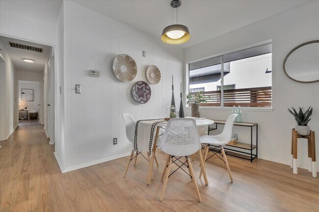 Building Photo - 103-109 Darlington