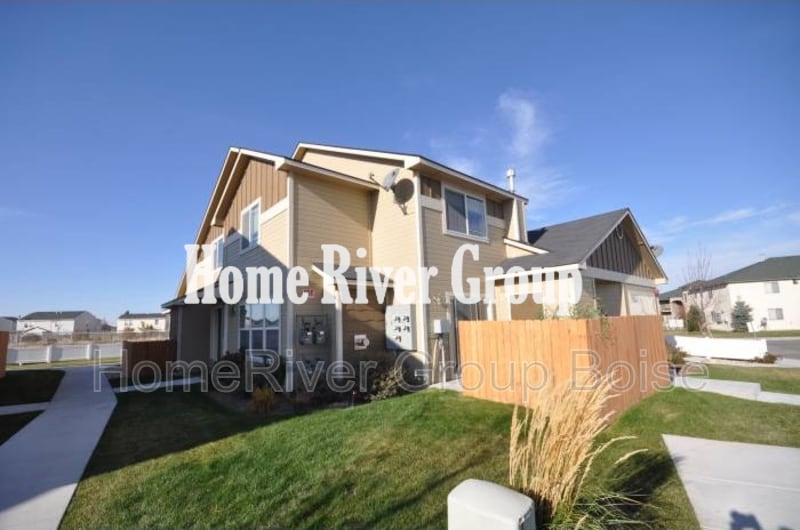 Building Photo - 9129 W Brogan Dr