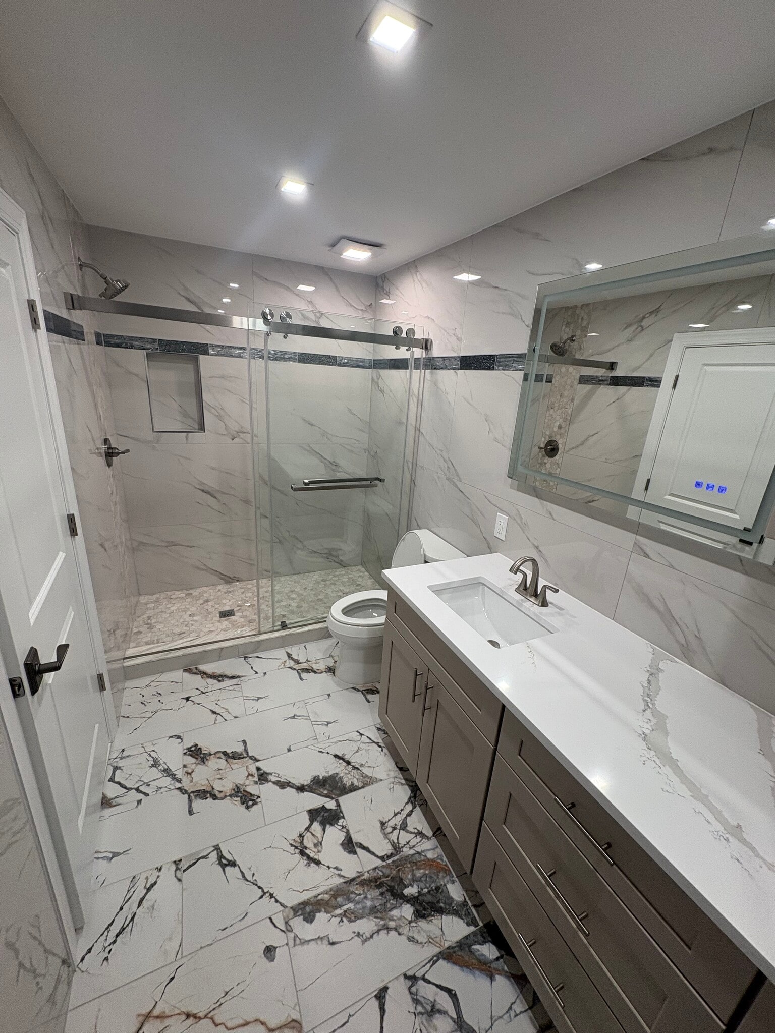 Building Photo - 1304 Diamond Dr