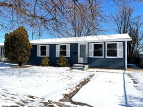 Building Photo - 3 Bedroom Single Family Home For Rent