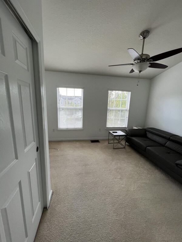 Building Photo - 8087 Summer Cove Ct