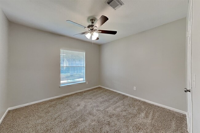 Building Photo - 7515 Shangrila Ln