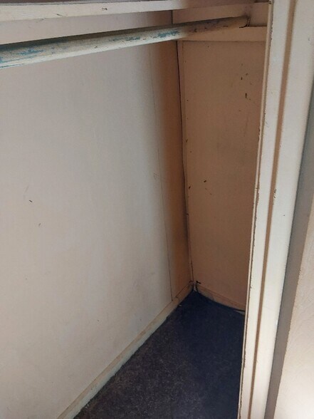 Building Photo - 107 South St