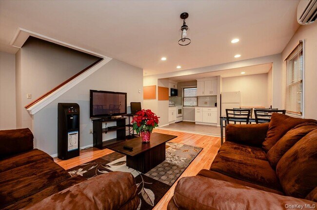 Building Photo - 150 Park Ave