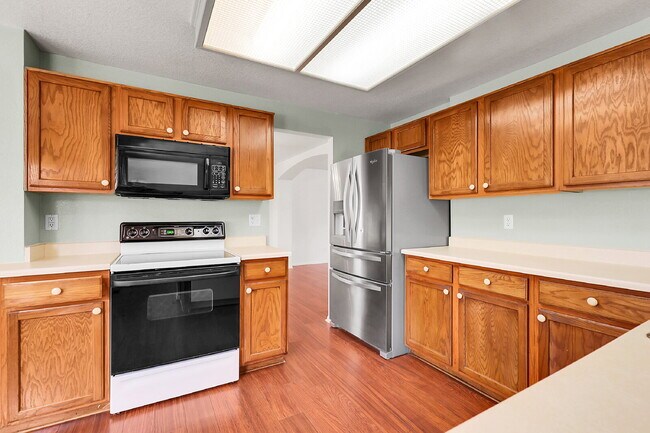 Building Photo - $2,650.00 - 4 Bedrooms, 2.5 Bathrooms, Sin...
