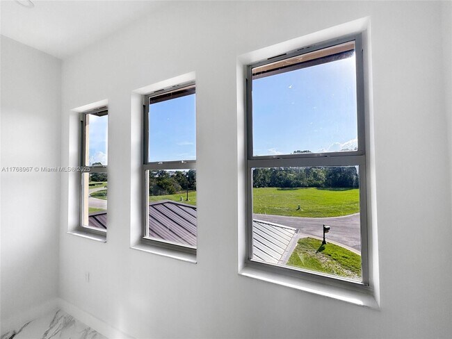 Building Photo - 149 Southeast Cor. Arno
